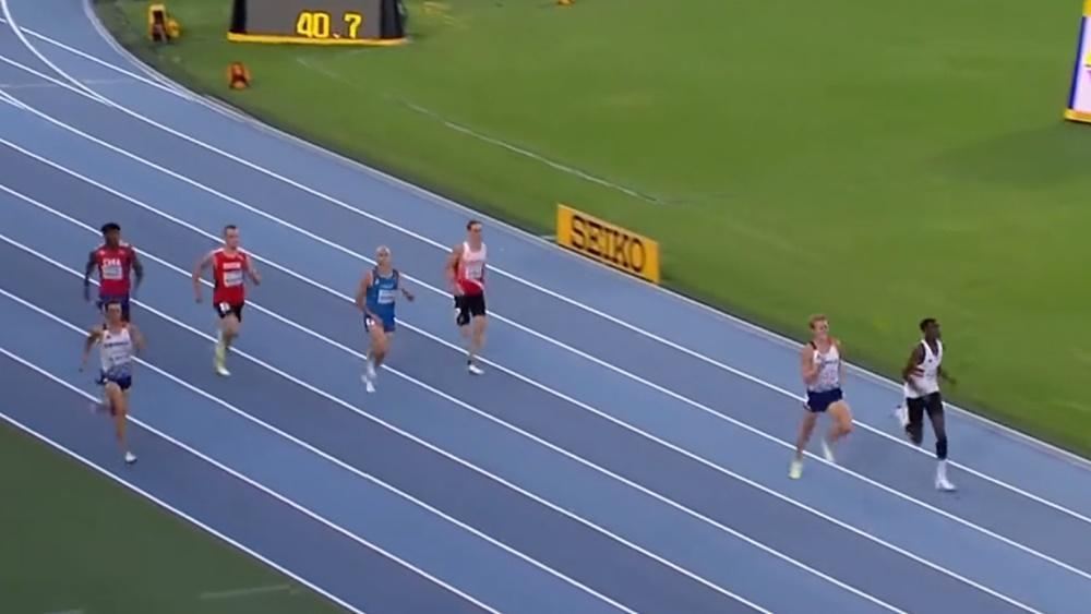 惟一而再、再而三發生多次「外露」。(Twitter)