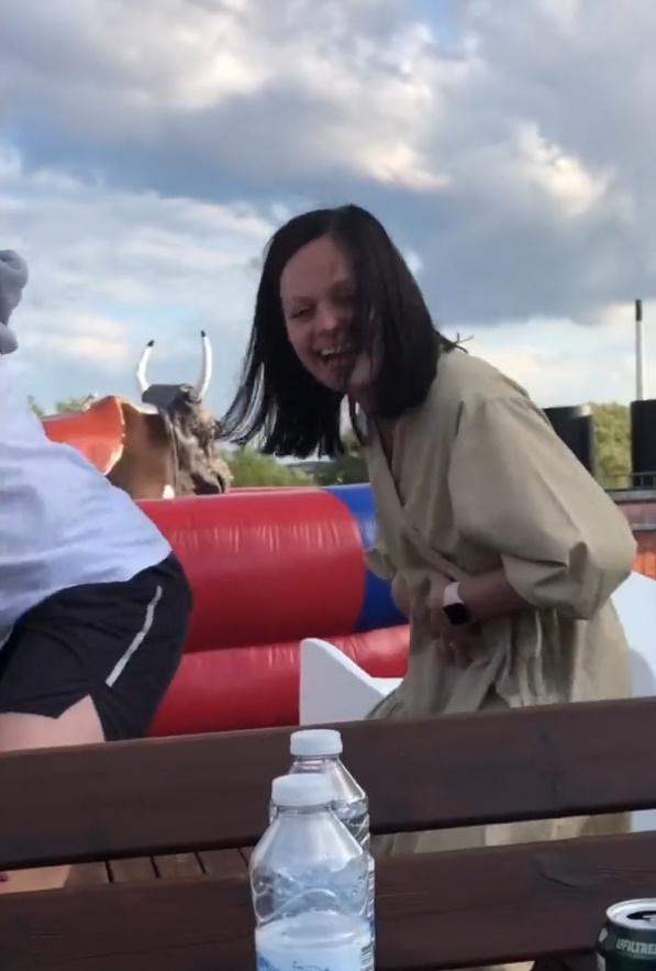 不少網民上載跳舞片聲援馬林。(Twitter)