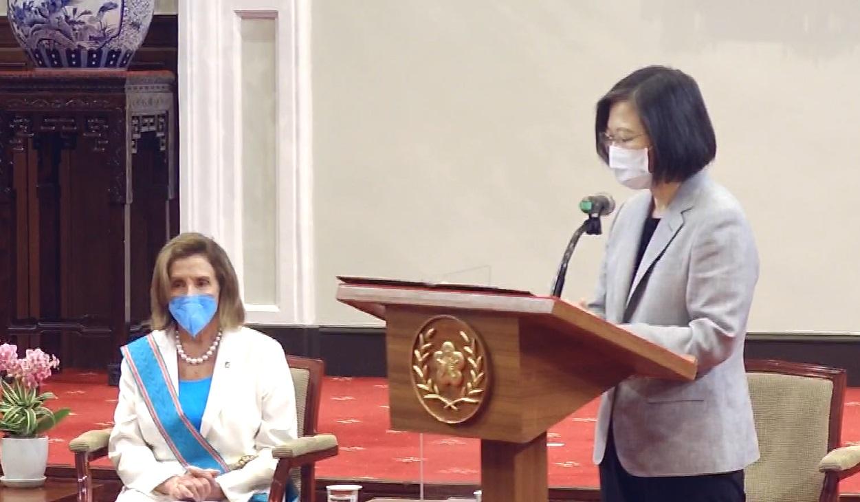 蔡英文發言時,形容佩洛西是台灣最堅定的友人。(蔡英文fb截圖)