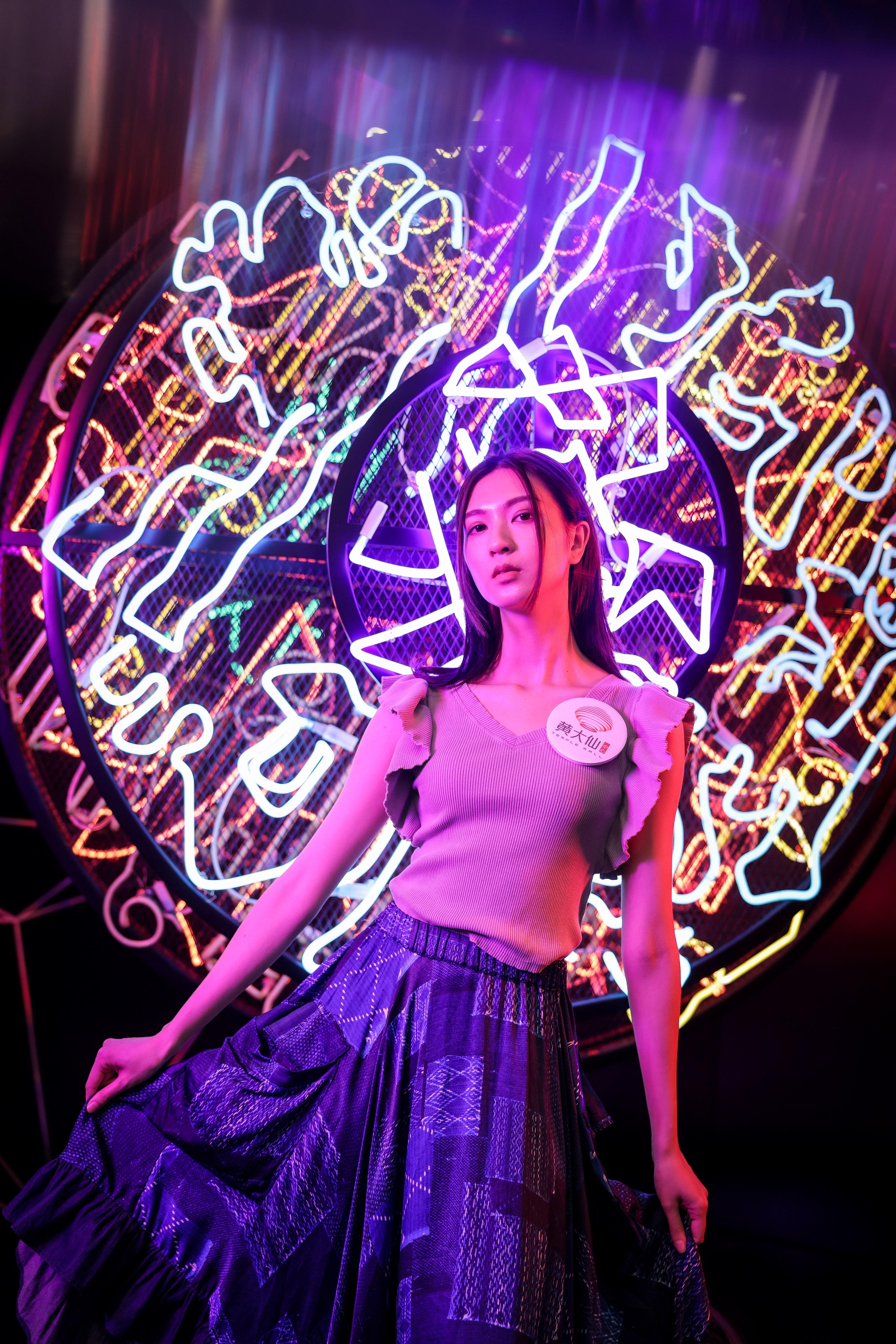 黃大仙中心「霓彩映月」