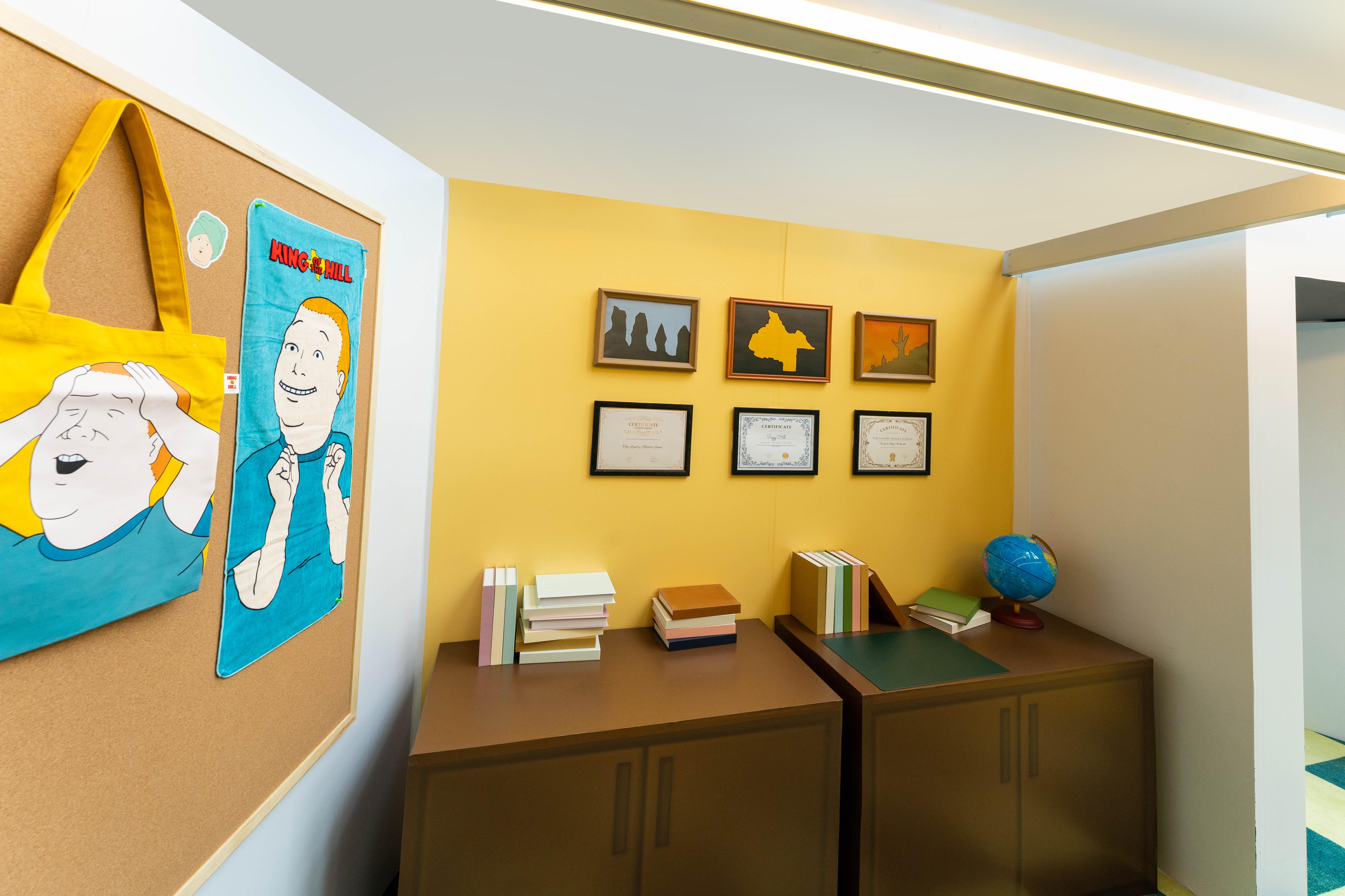 Bobby初中校園走廊打卡位