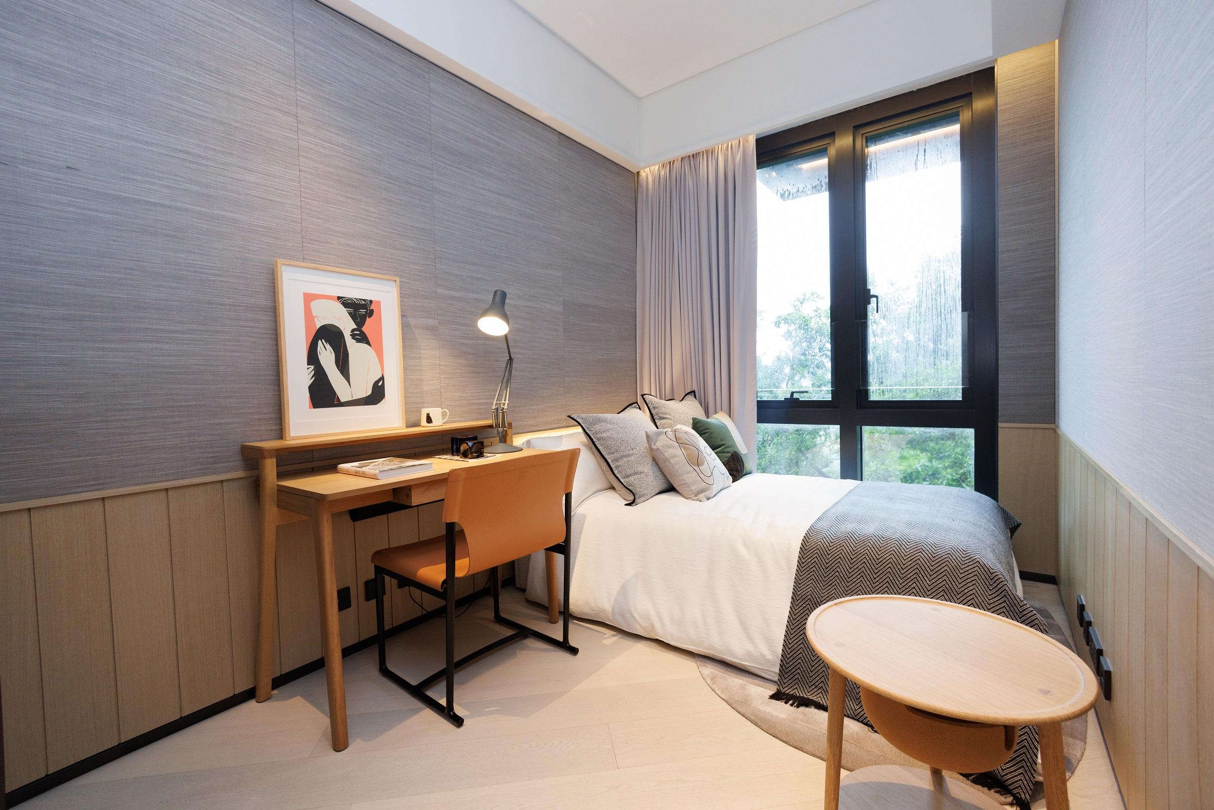 豪宅新盤|林海山城現樓1160方呎三房示位 大理石應用於餐桌和牆壁 貫穿客飯廳