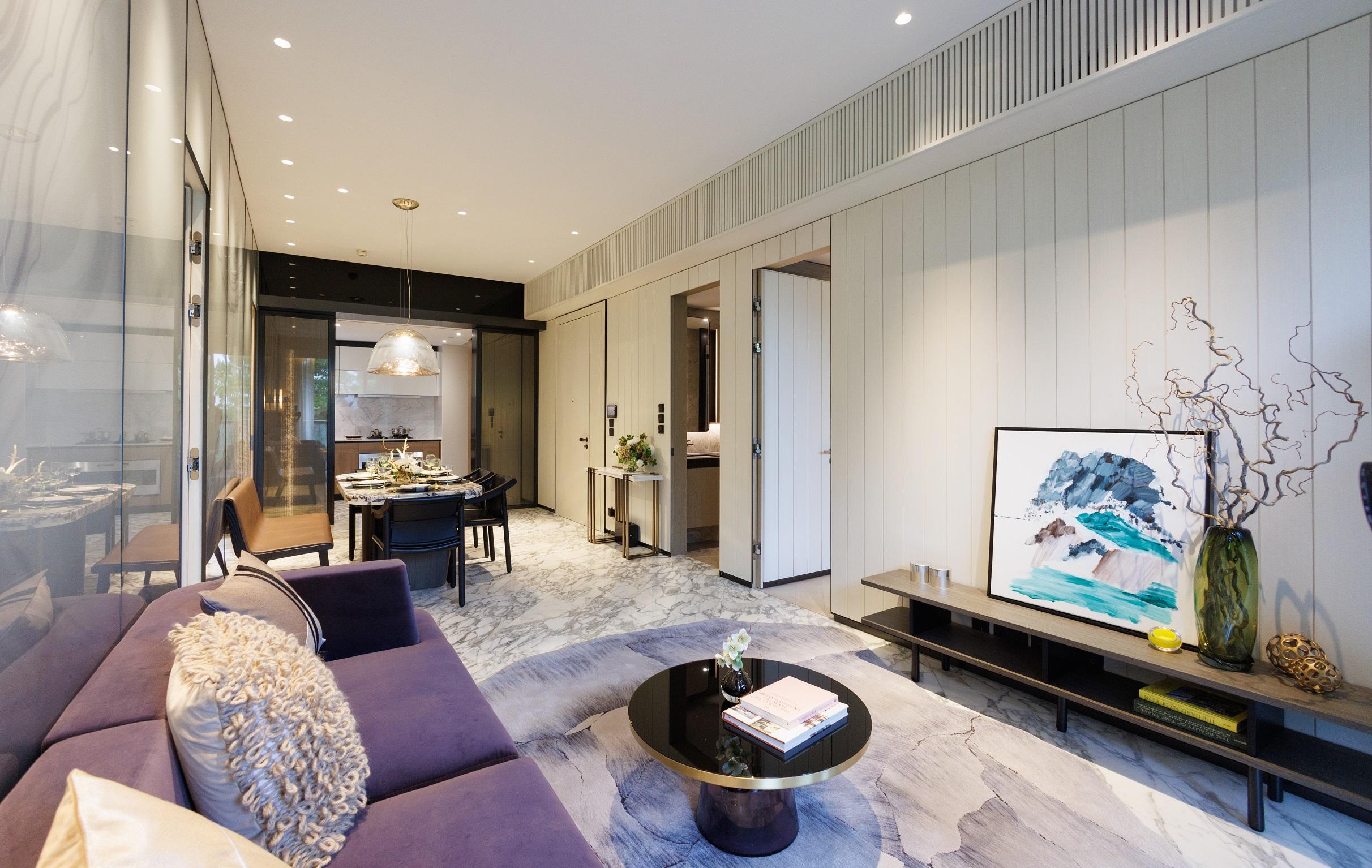 豪宅新盤|林海山城現樓1160方呎三房示位 大理石應用於餐桌和牆壁 貫穿客飯廳