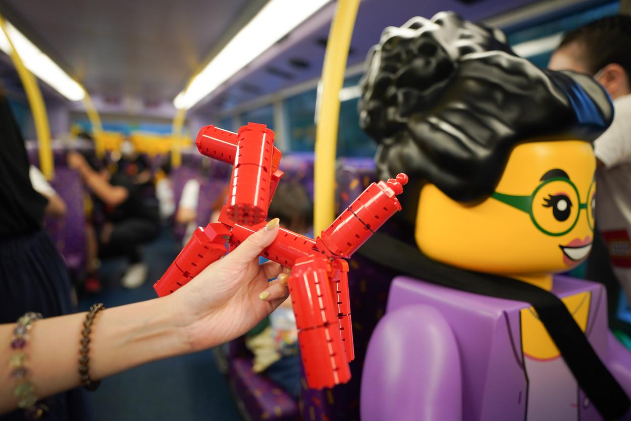 大家可以體驗互動拼砌遊戲,用樂高顆粒砌出獨一無二的作品。