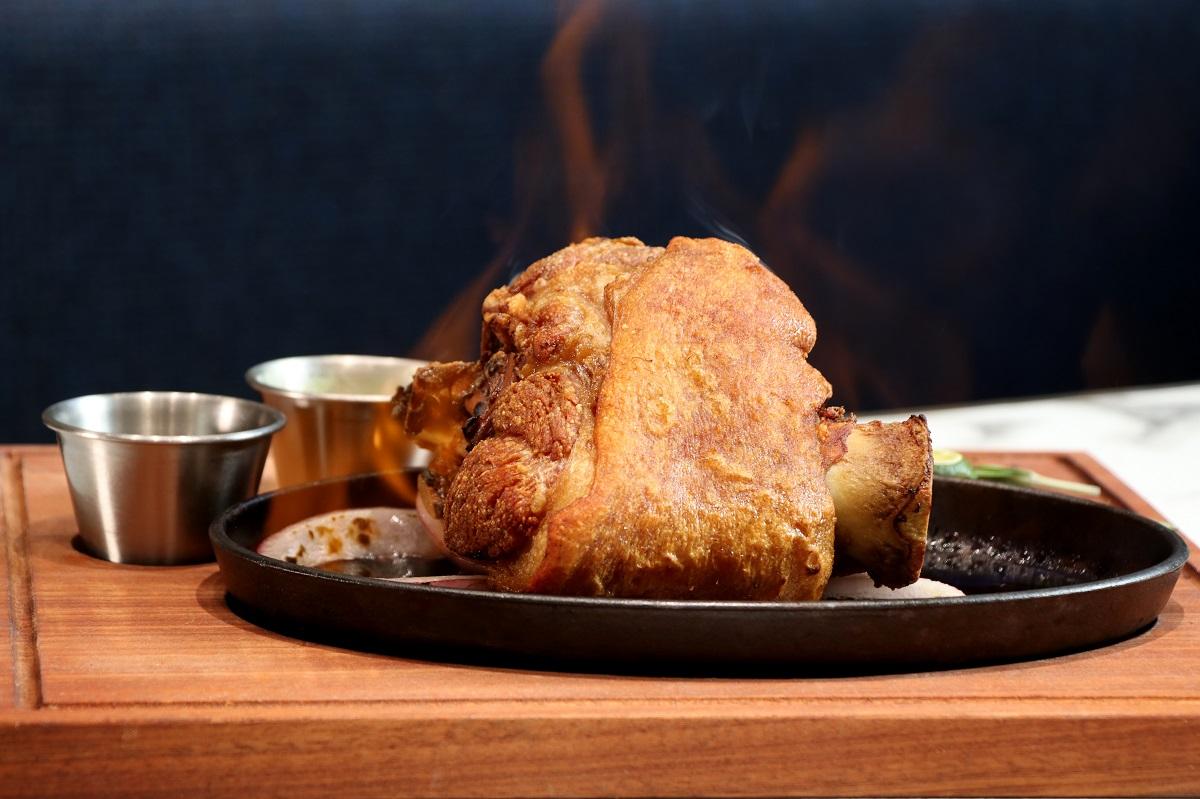 火焰脆皮豬手($138)