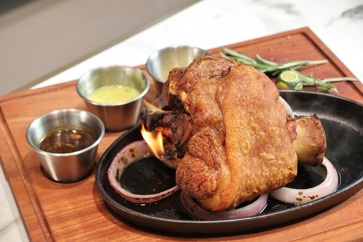 火焰脆皮豬手($138)