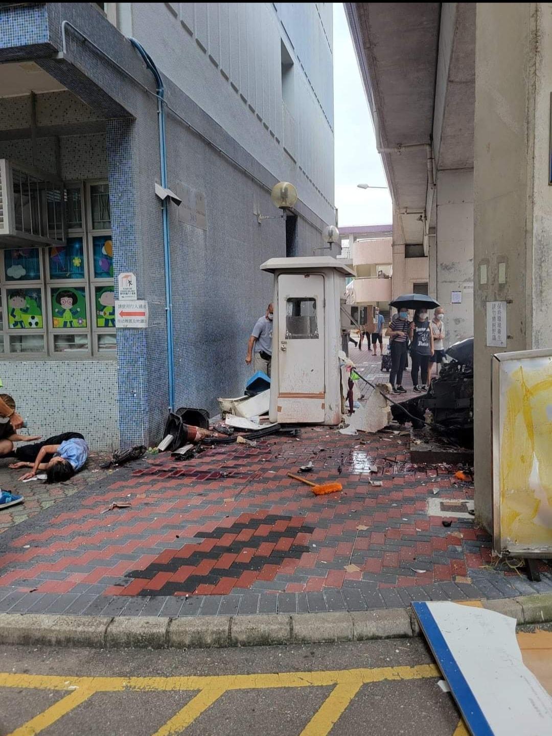 事發後有傷者倒卧在地上。