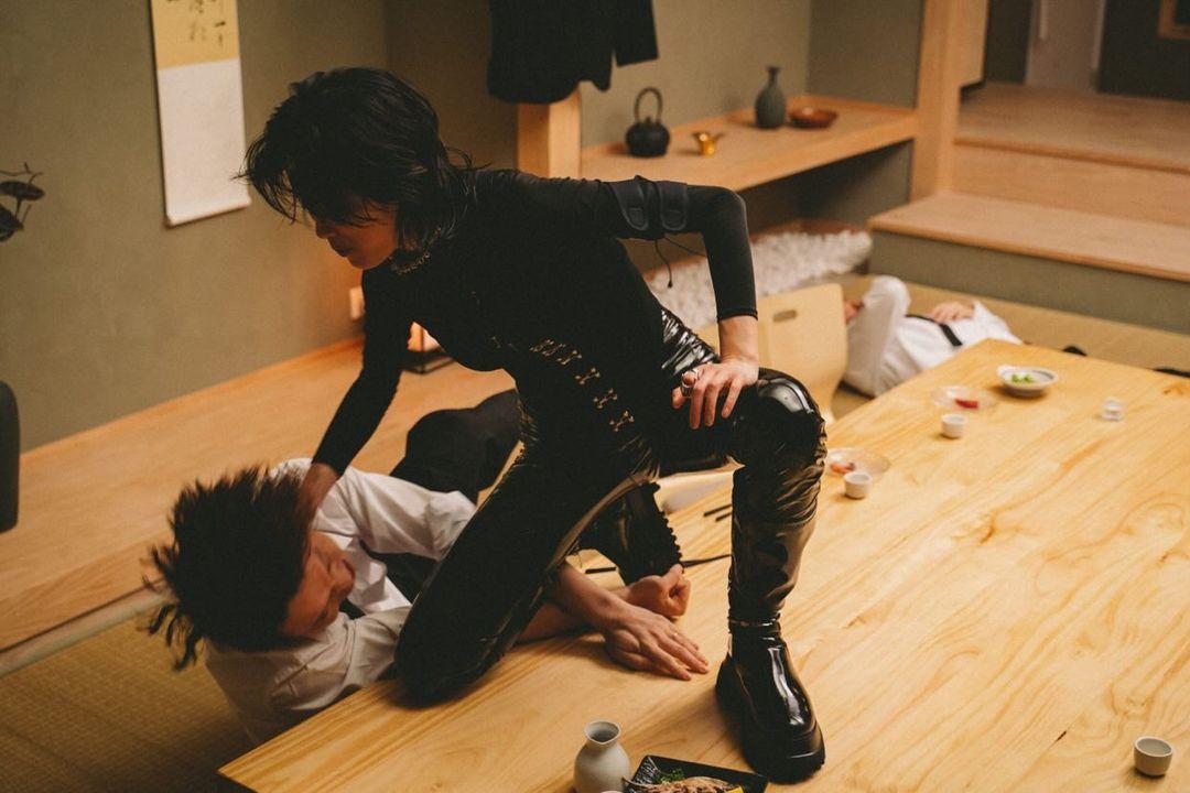 陳蕾推出今年第二首主打《下流社會》,MV更讓陳蕾初嘗做打女滋味。