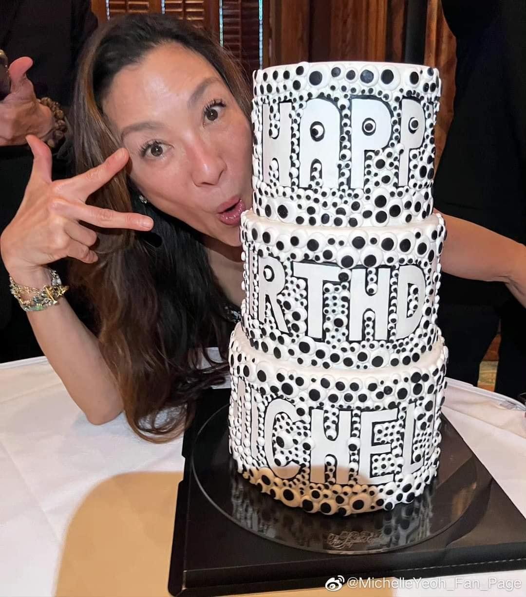 楊紫瓊為登六派對悉心打扮,女人味十足。