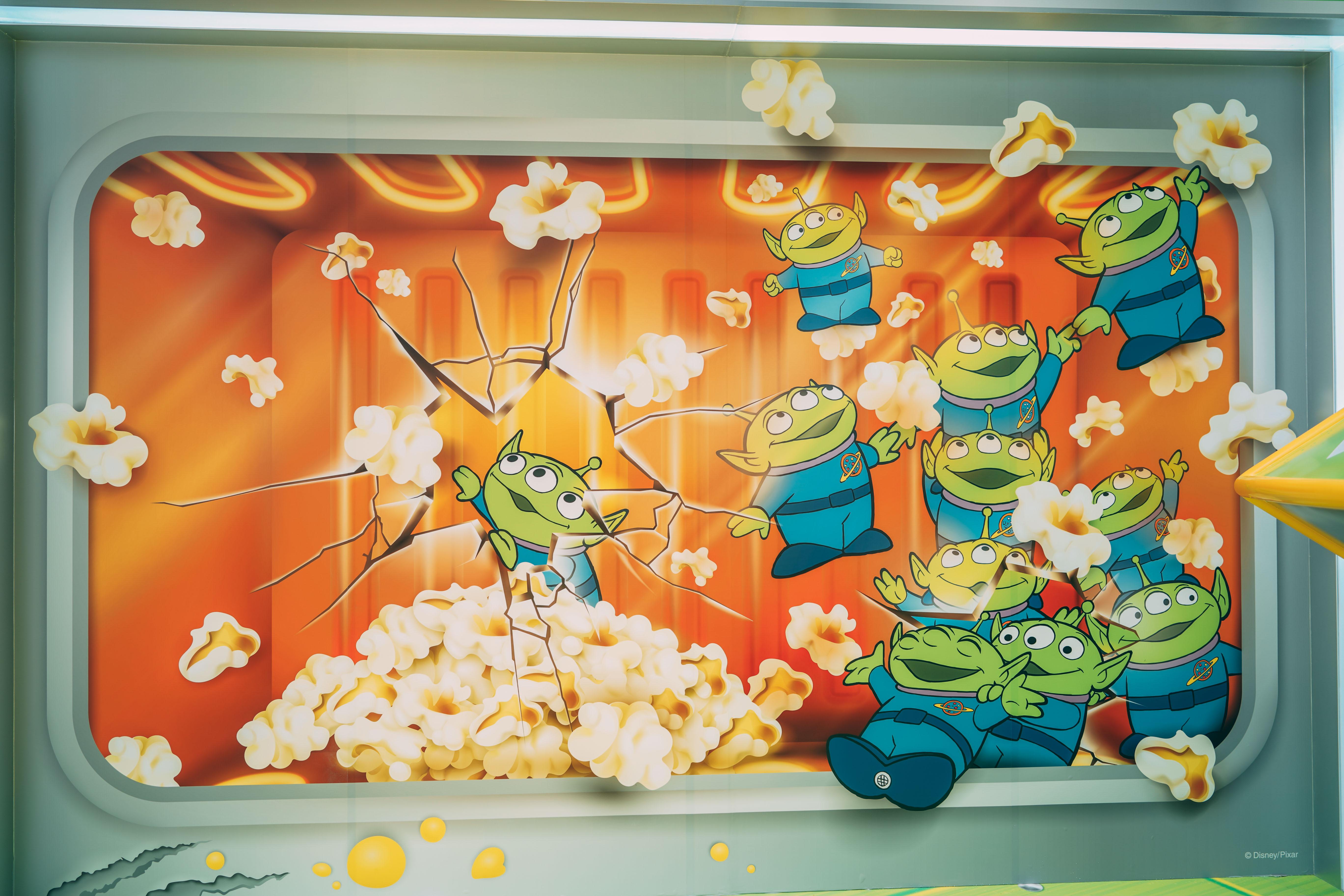 三米高互動打卡牆