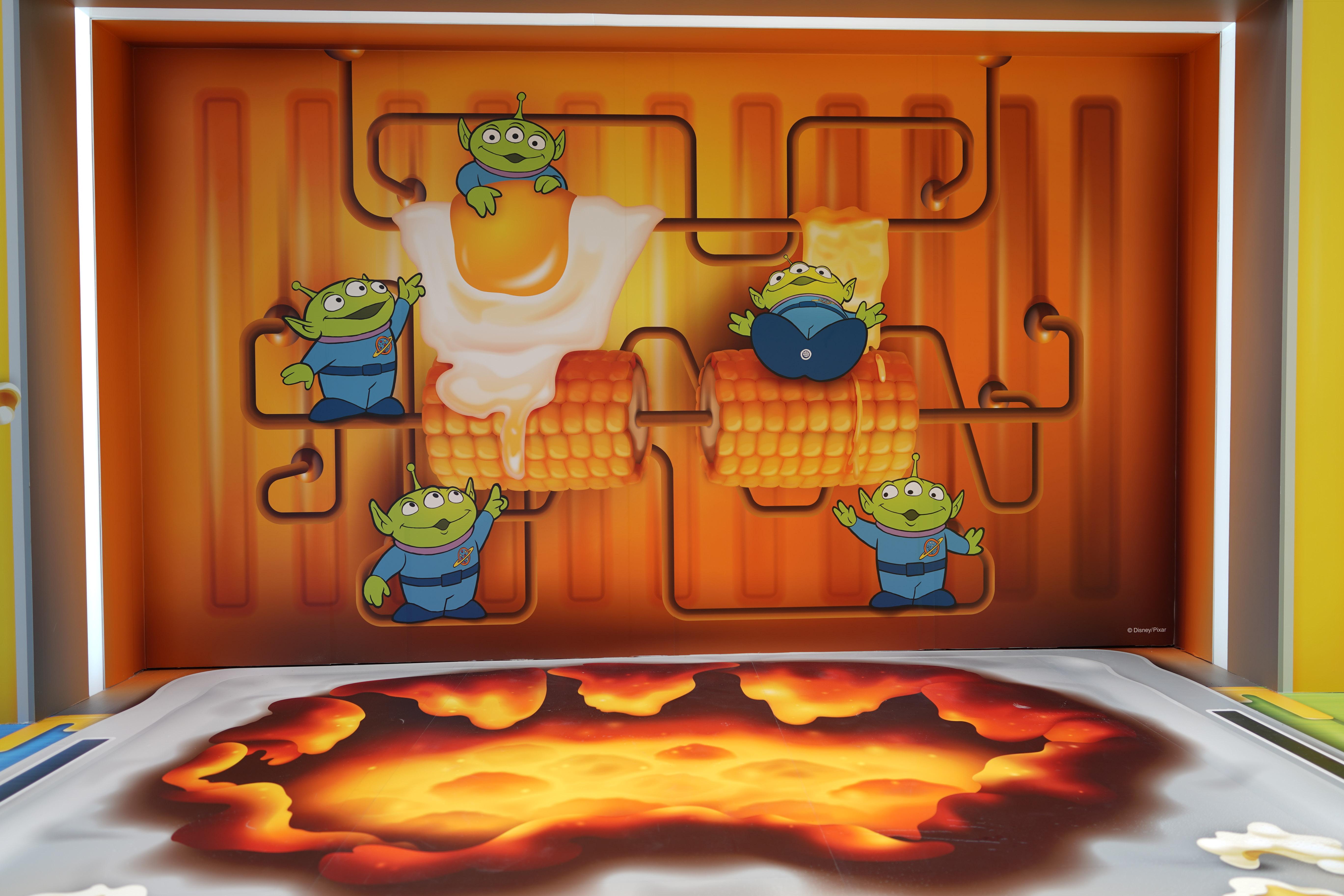 三米高互動打卡牆