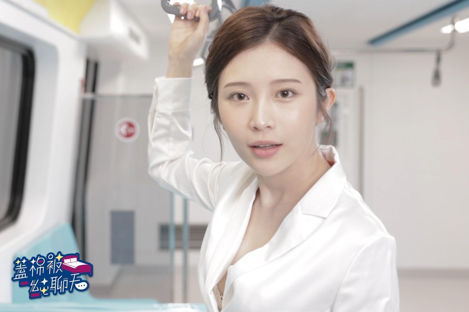 雞排妹向杜汶澤自薦,即獲對方邀約促成了今次合作。