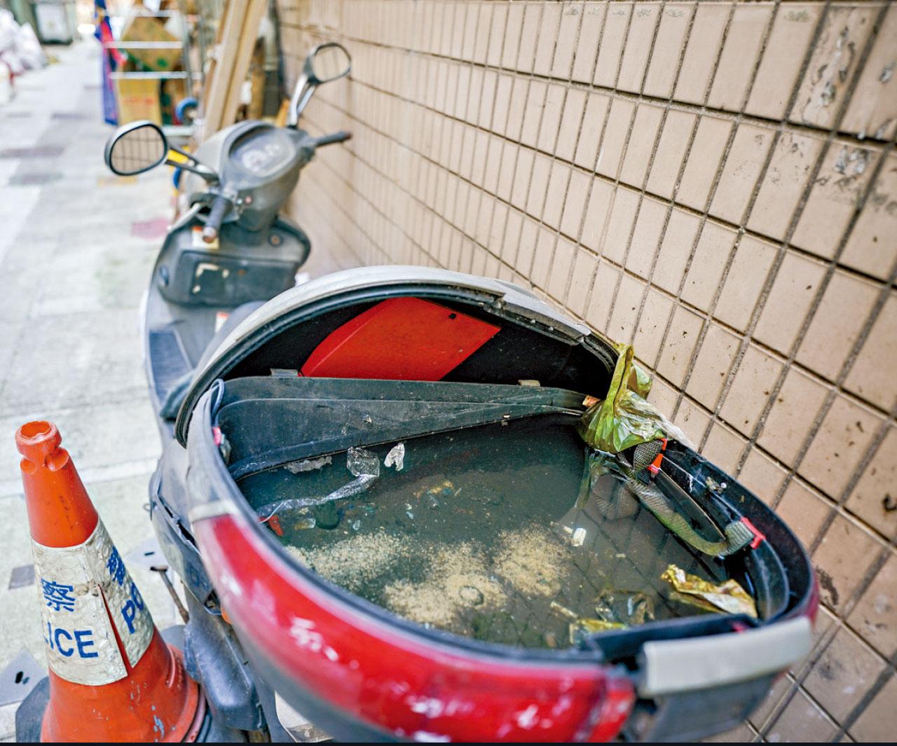 政府解決廢棄電單車隨街擺 倡2年未取消登記屬違法或判囚