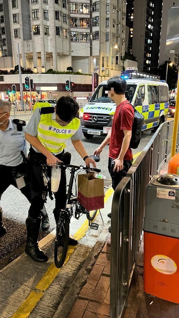 港島總區打擊非法駕駛電動可移動工具 6人被捕檢電動單車