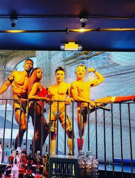 Dawn在美國生活時亦有分享跳艷舞經驗。