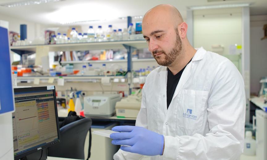 領導研究的教授漢納。(互聯網)