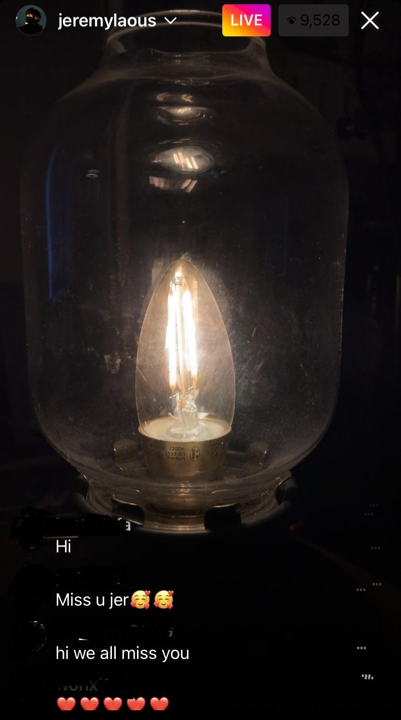 Jer深宵突發開live,雖未有露面,仍吸引近萬人收看。