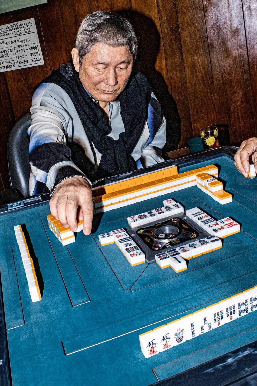 北野武穿上新一季男裝「竹戰」。