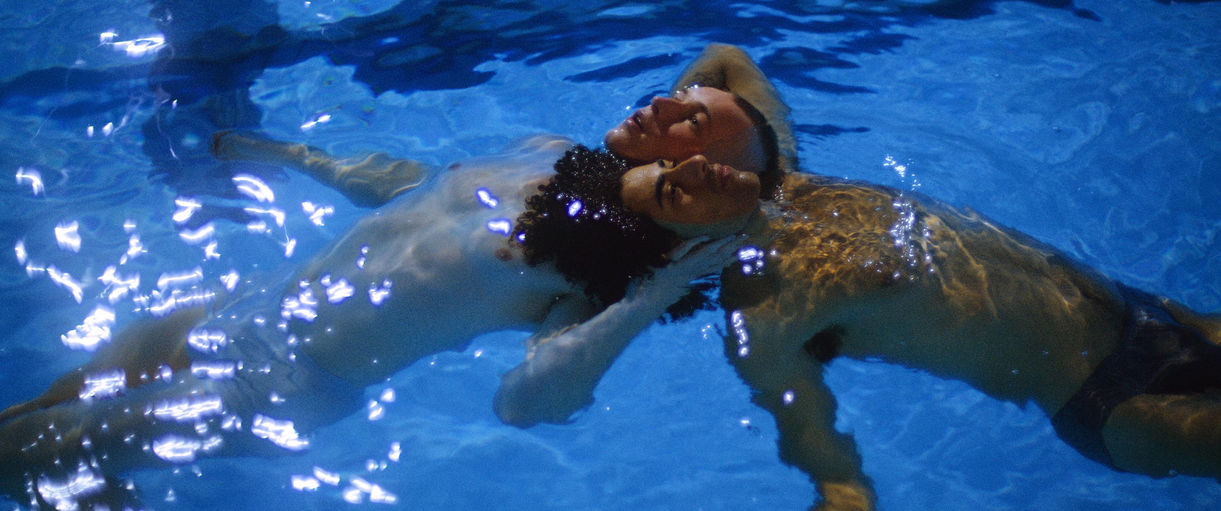 澳洲片《寂寞小鮮肉》已先後參展悉尼電影節、西雅圖國際電影節、三藩市同志影展及洛杉磯同志影展,今次成為香港同志影展的閉幕電影。