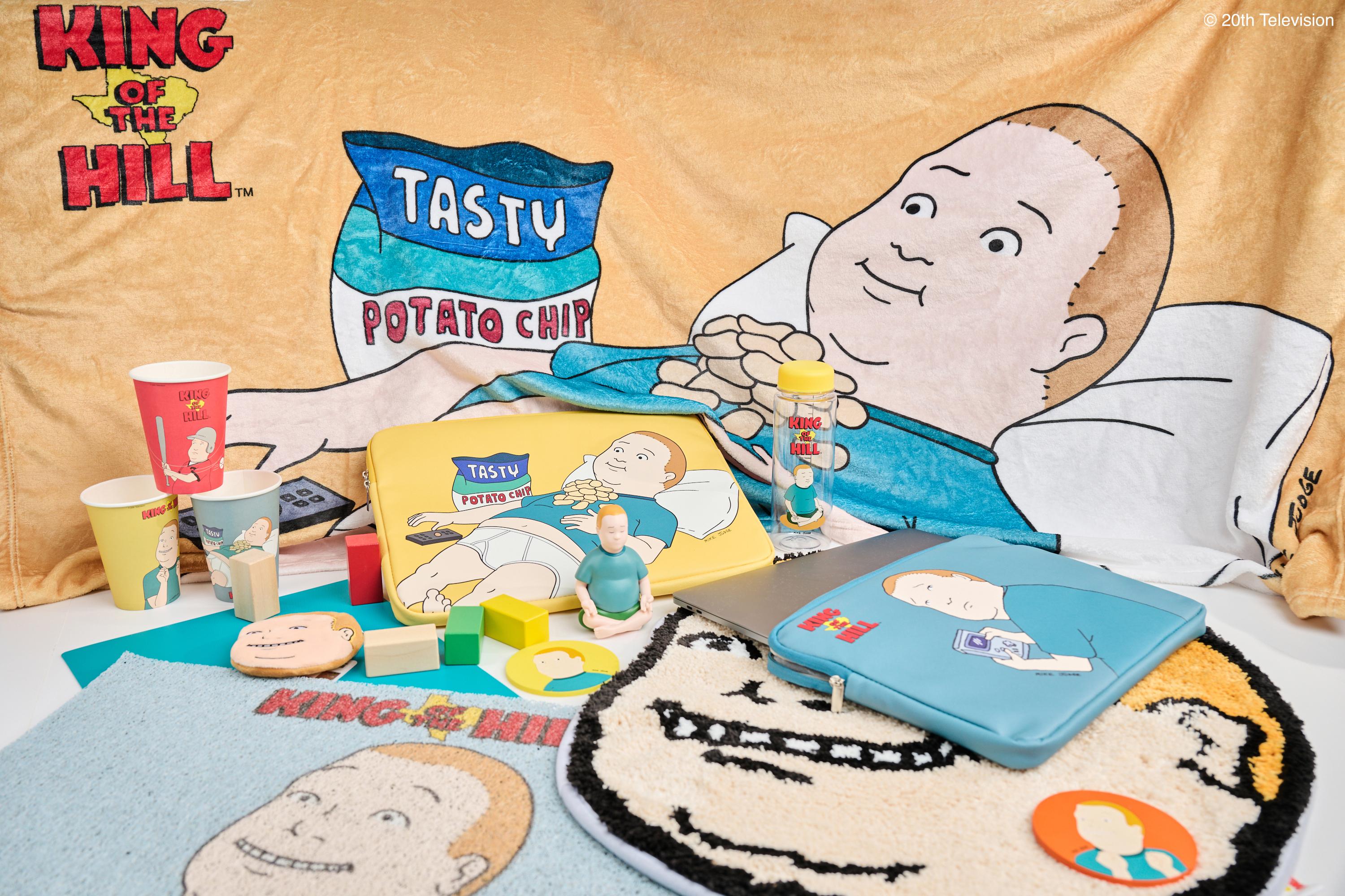 Bobby Hill造型地毯HK$288/HK$588;Bobby Hill造型毛毯HK$368;Bobby Hill造型水樽HK$188;Bobby Hill造型毛巾HK$98