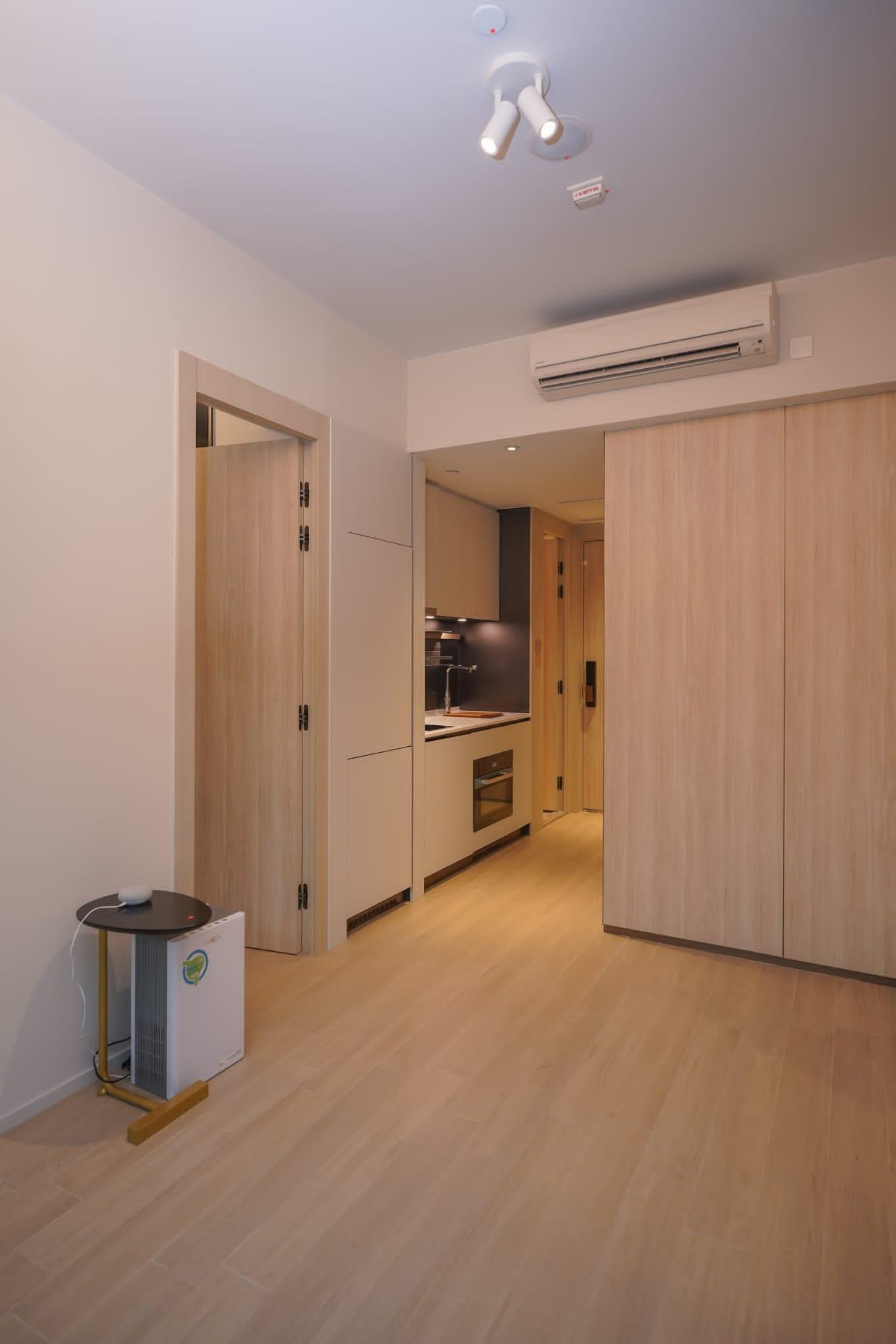 單位為兩房設計,客房設獨立衣帽間,空間靈活多變。(李睿哲攝)