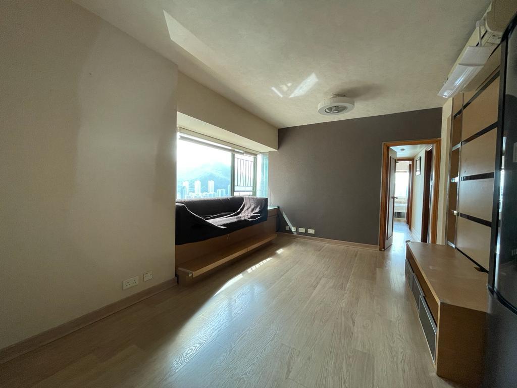 全屋傢電齊全,並新淨實用。(代理提供相片)