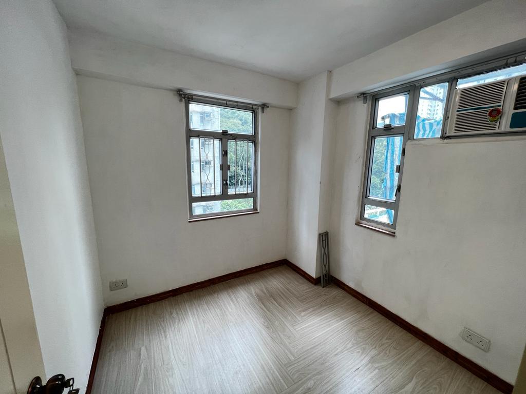 主人房方正見使,有兩扇窗,光猛又通爽。