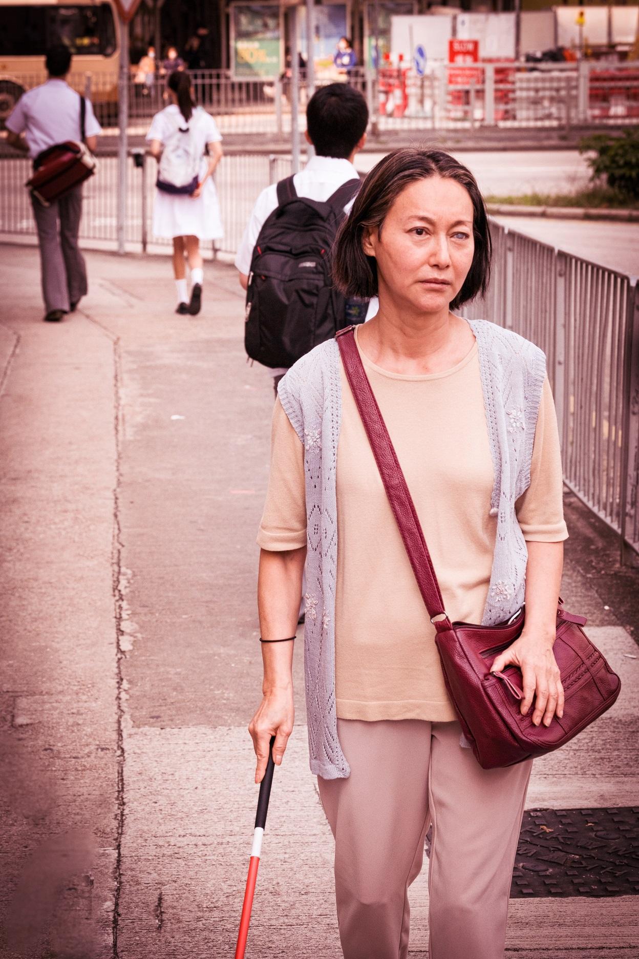 惠英紅為演失明母親,破例戴特效隱形眼鏡。