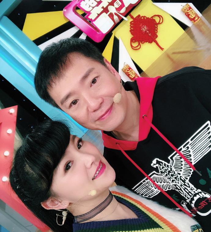 邵傳勇於13年迎娶大陸女藝人屠焱。