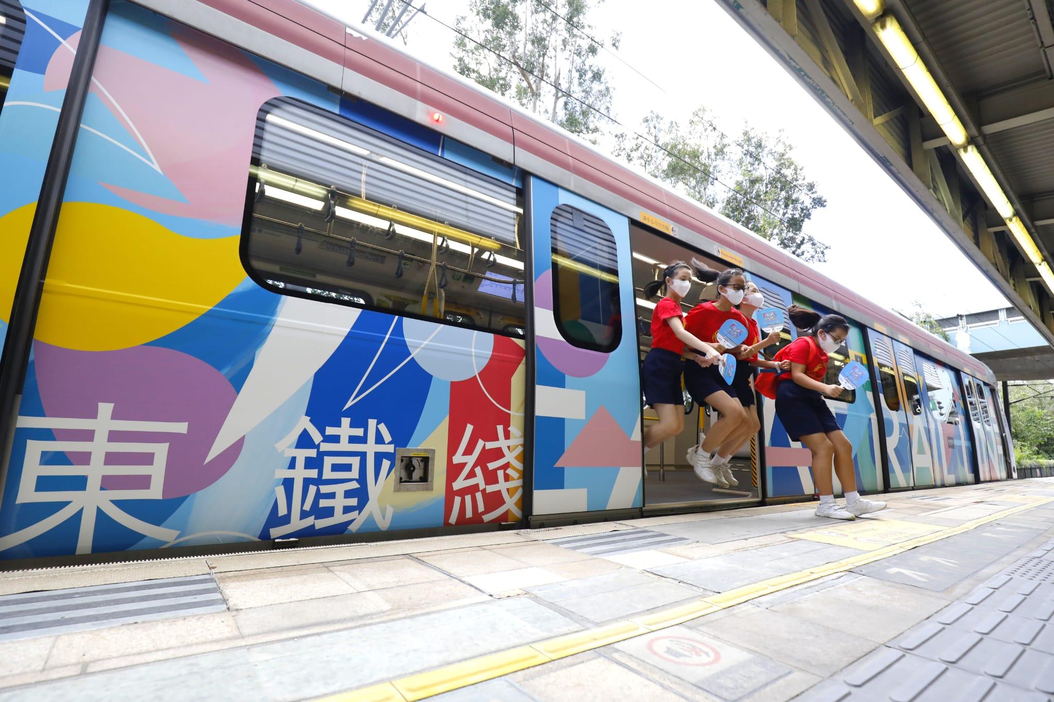 東鐵設藝術列車 藝術家夥沿綫學生設計介紹社區