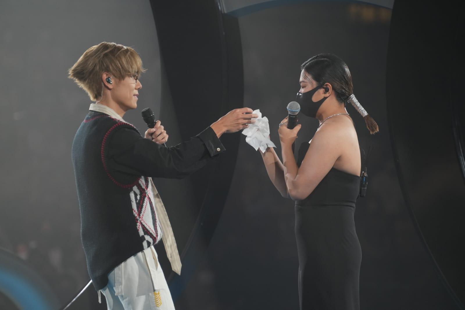 鄧小巧為了回港做嘉賓,在機場飄泊48小時,家謙擔心又感激。(陳奕釗攝)