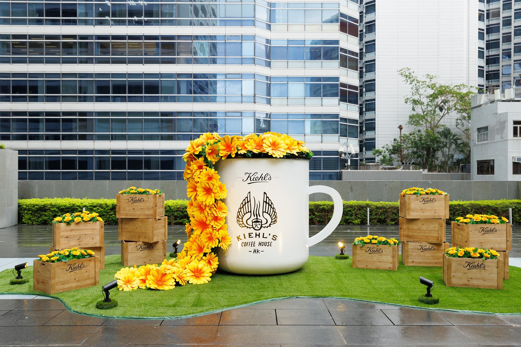 1.8米高巨型咖啡杯