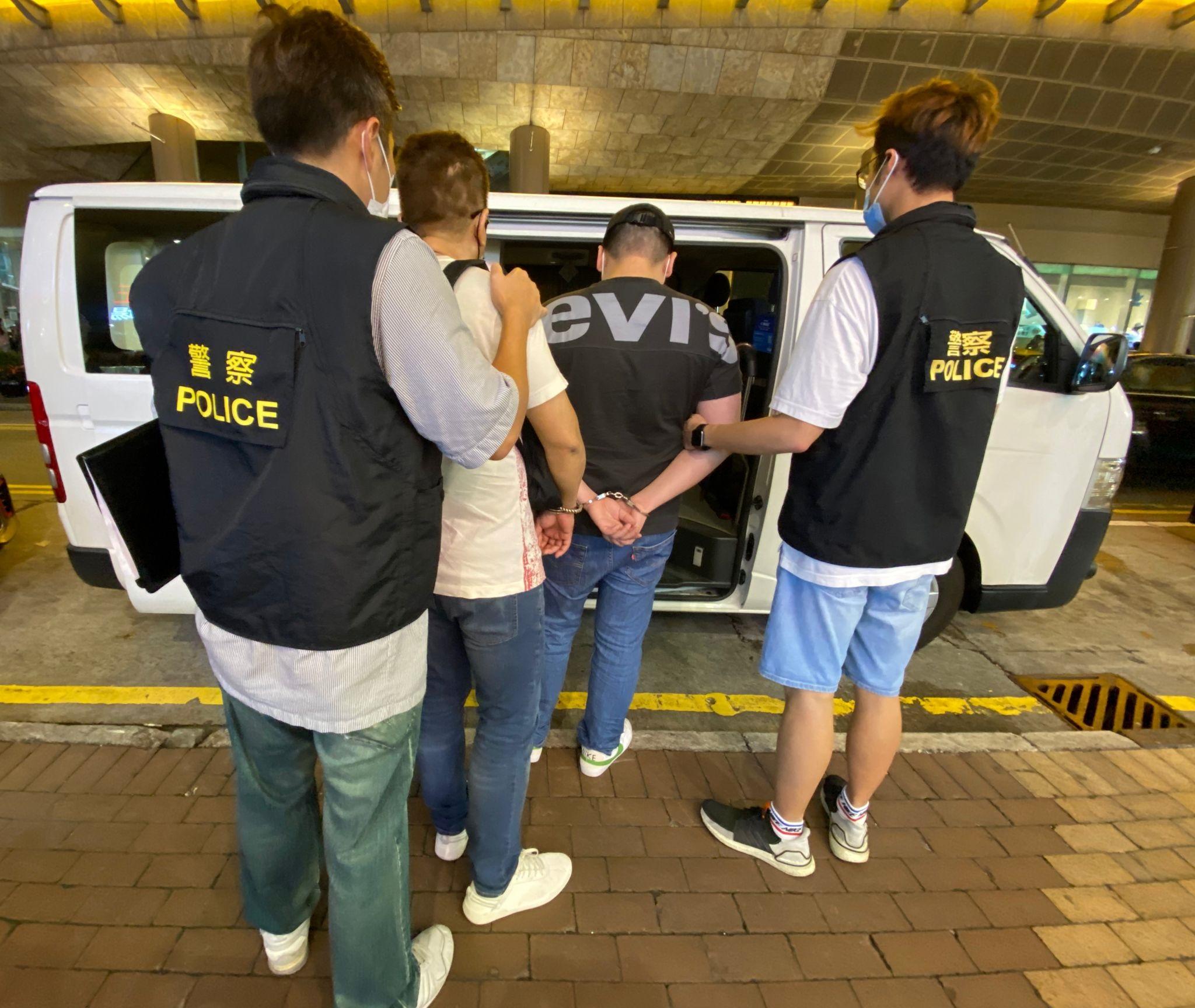 警旺角搗破非法釣魚機賭場 拘負責人賭客檢500元賭款