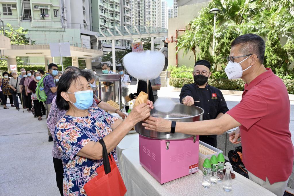 消費券推廣電子商貿成發展新動力 陳茂波:正面支撐「逆風」經濟