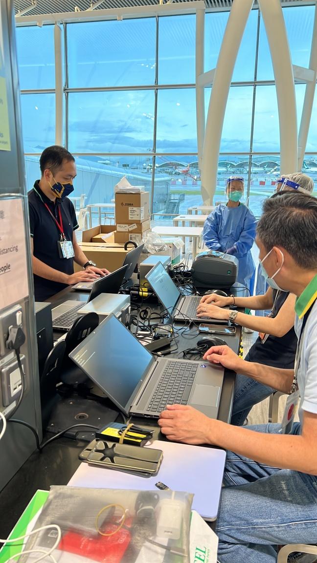 醫管局醫療隊機場篩查368旅客即時找出50人染瘧疾