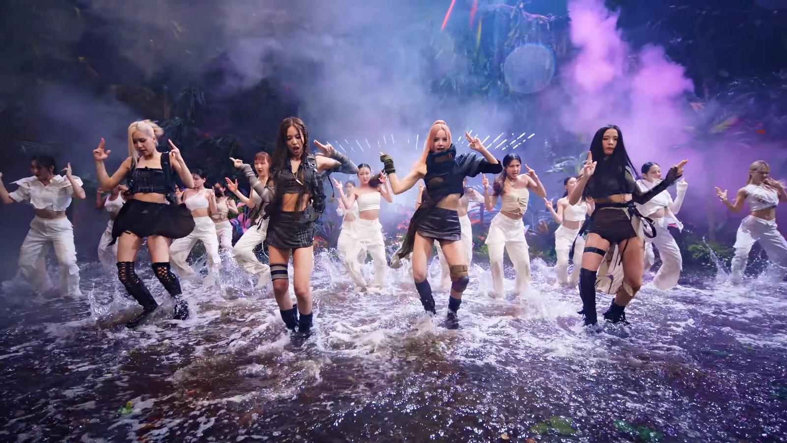 BLACKPINK新歌《PINK VENOM》的MV今日在YouTube首播。