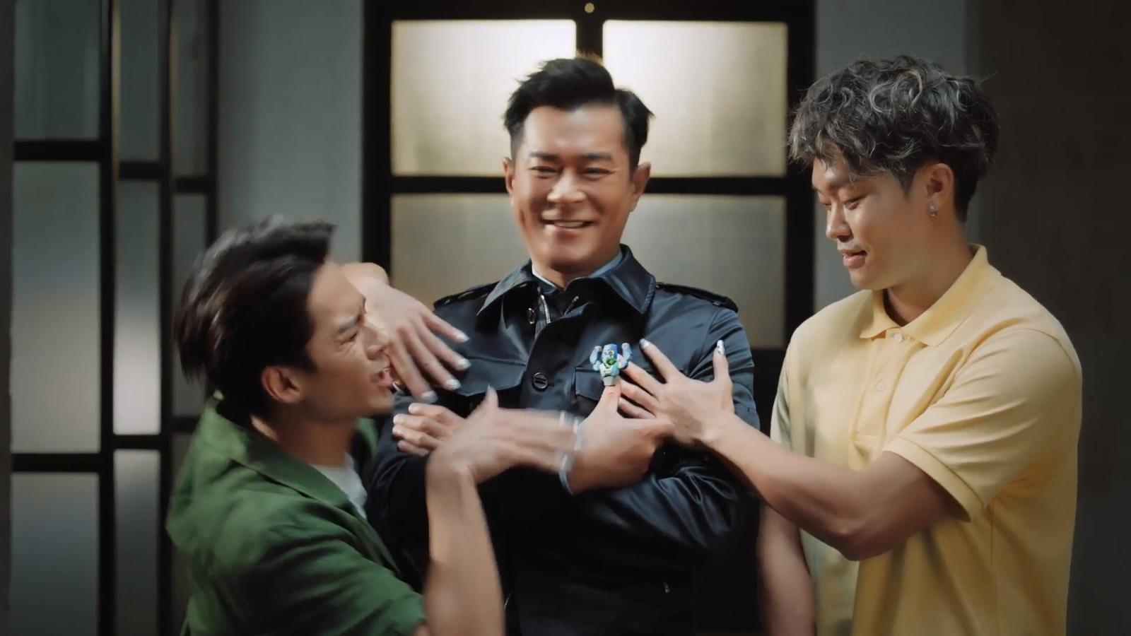 《明日戰記》由古天樂監製及領銜主演,他破天荒拍攝一系列宣傳片造勢。