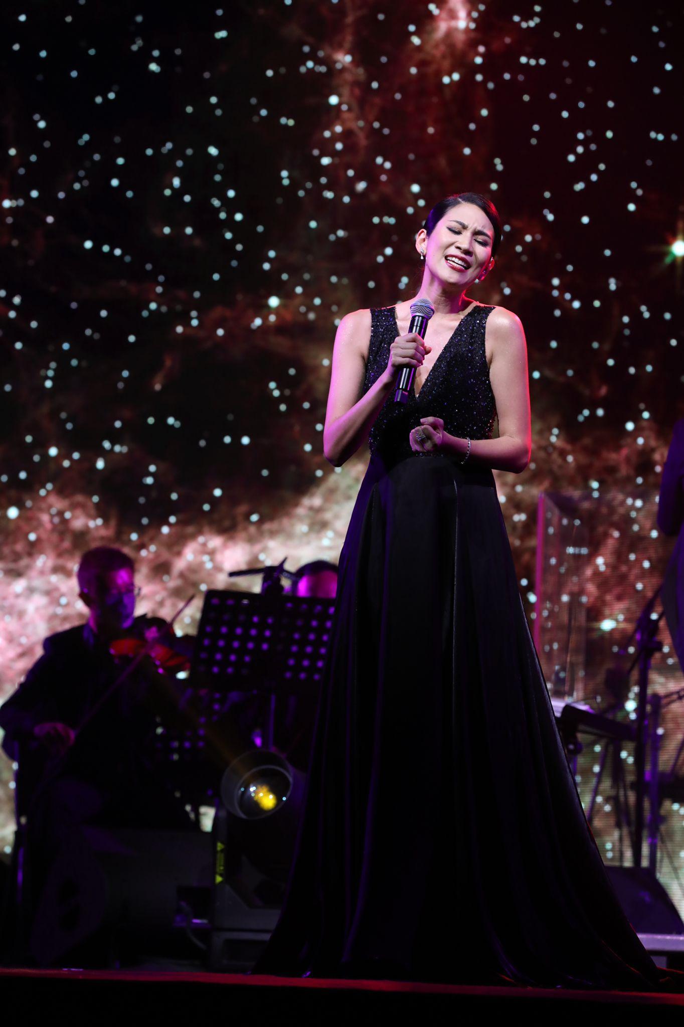 Crisel Consunji於三個月前才誕下B女,昨晚台上展示fit爆身形。