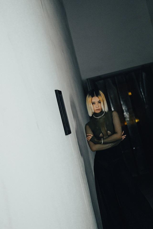 王嘉儀特地往台灣為《自然變態》錄音。