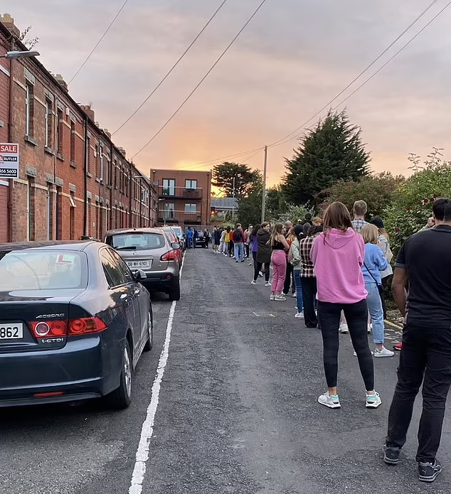 愛爾蘭都柏林一個租盤吸引逾150人排隊睇樓。(互聯網)