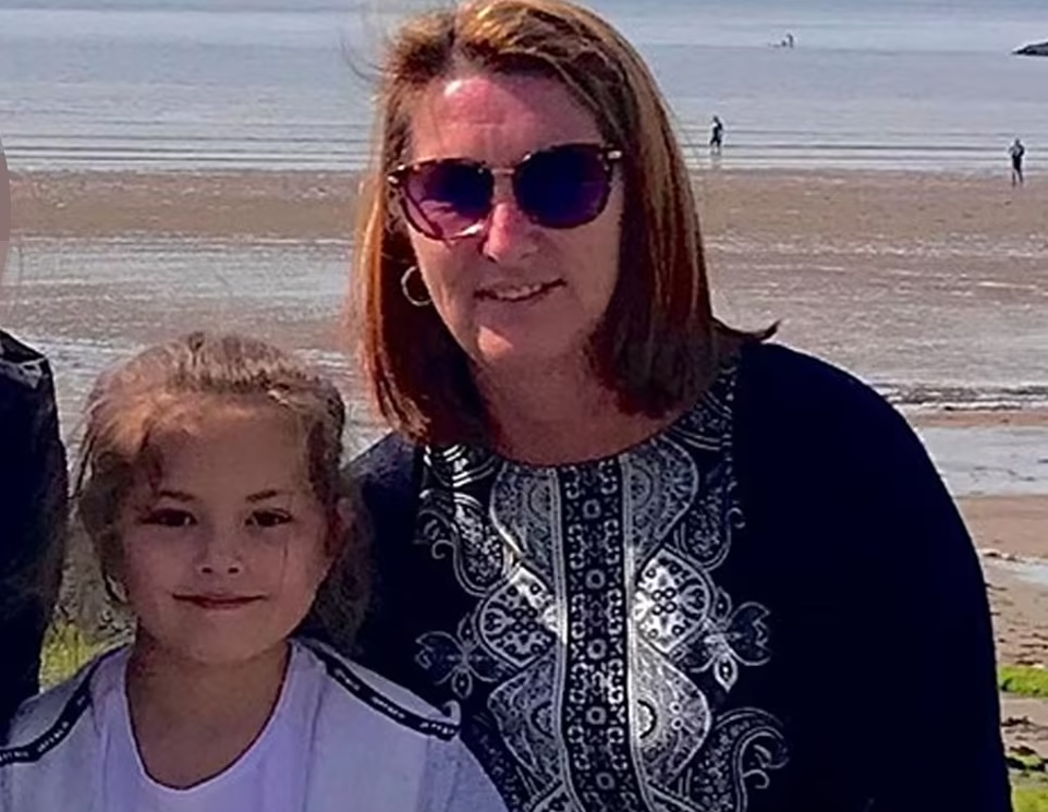 無辜枉死的女童普瑞特—科貝爾(Olivia Pratt-Korbel)及母親謝麗爾。(互聯網)