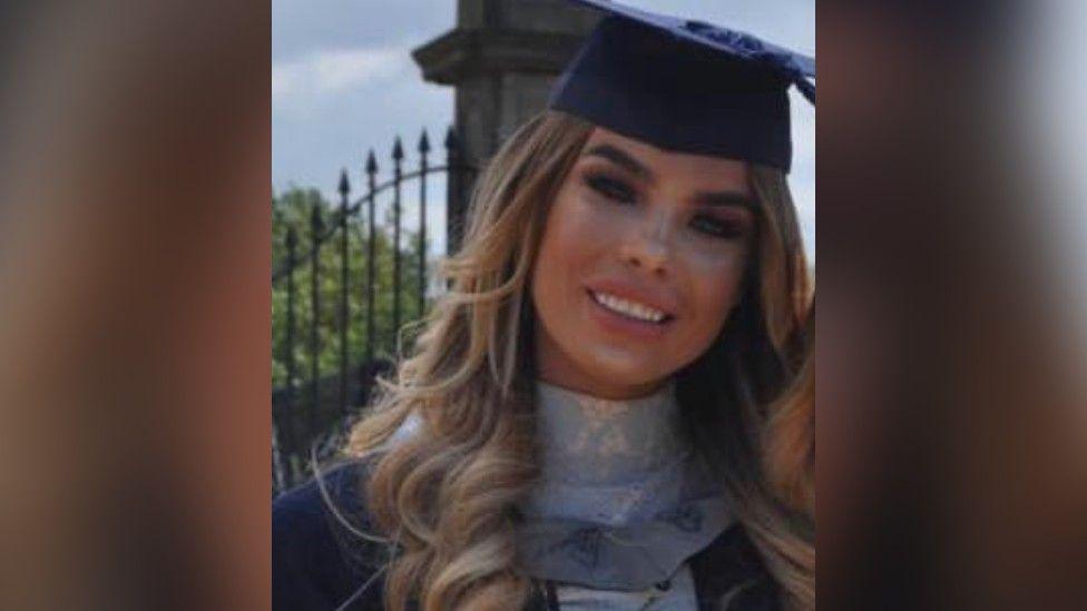 利物浦Old Swan區28歲女子戴爾周日被槍手入屋殺死,警方指事涉「點錯相」。(互聯網)