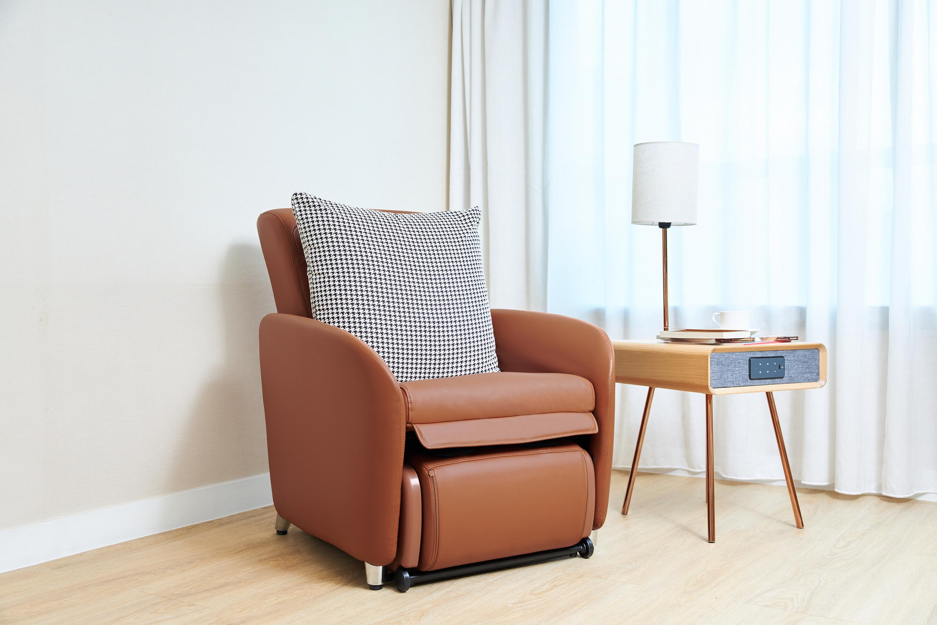 uDiva 3 梳化小天后