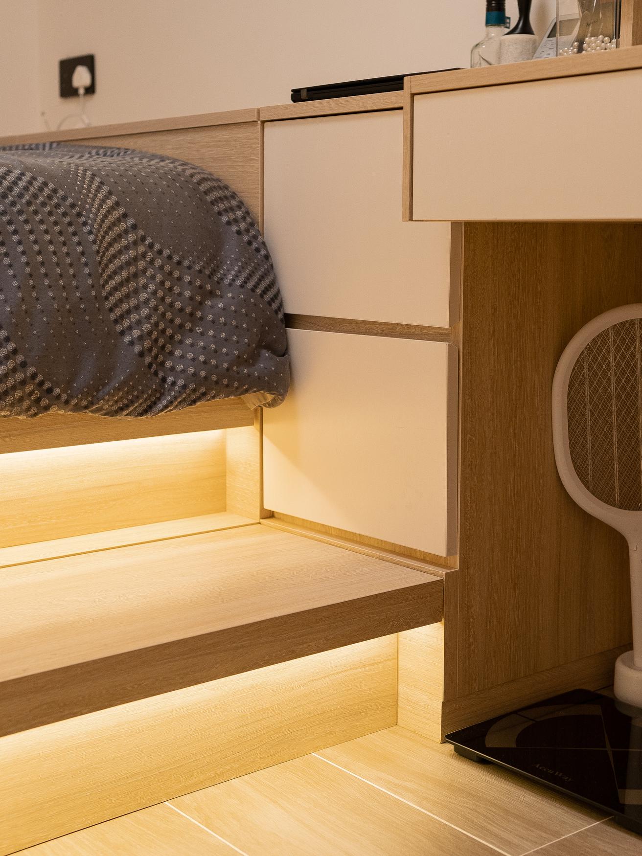 主人房安裝了地台油壓床