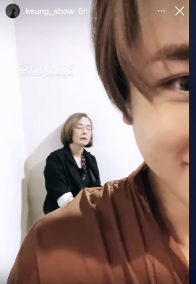 姜濤去年拍《阿媽有咗第二個》時公開毛姐的瞓覺相。(資料圖片)