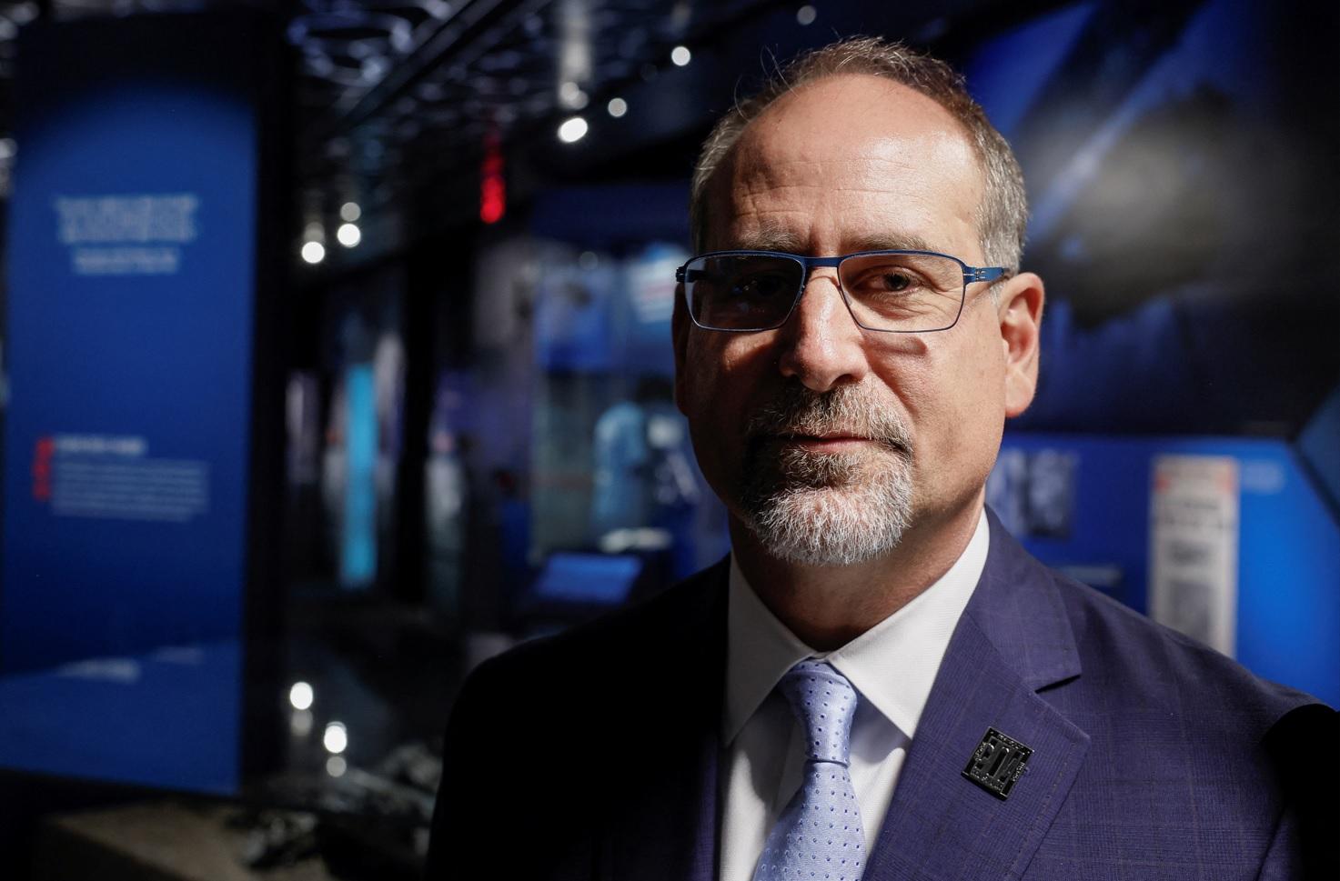 舘長拜爾。(路透社)