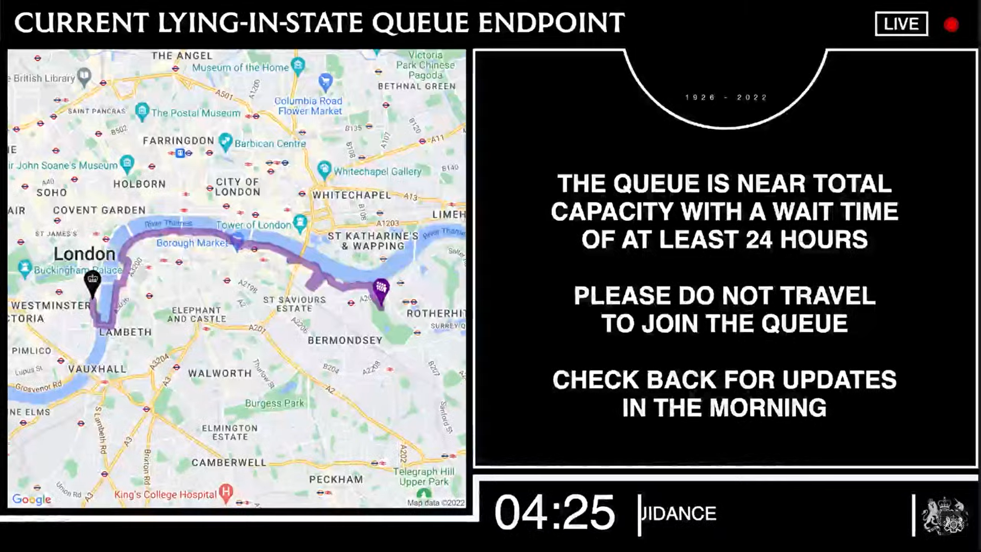 根據英國政府的直播,現時預計輪候時間已達24小時。(直播截圖)