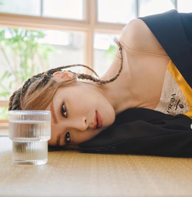 李佳芯首次執導慈善短片《伴》在一周內破11萬點擊,她在社交平台「躺平」謝票。