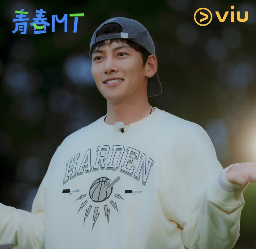 池昌旭被封吻戲專家,「紅都面晒」笑言不敢當。