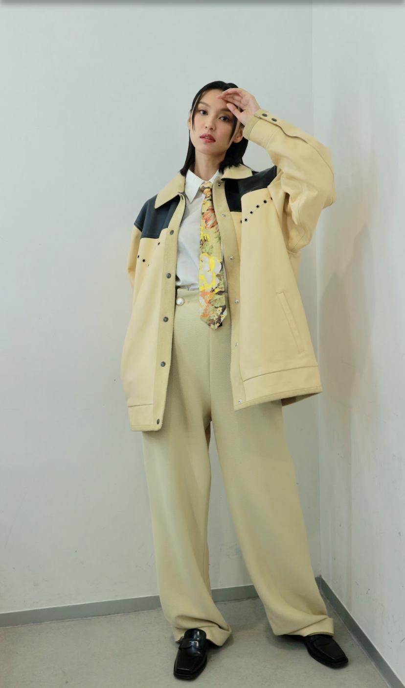 王丹妮特地以中性打扮出席《尾二一屆口罩小姐選舉》擔任評判。